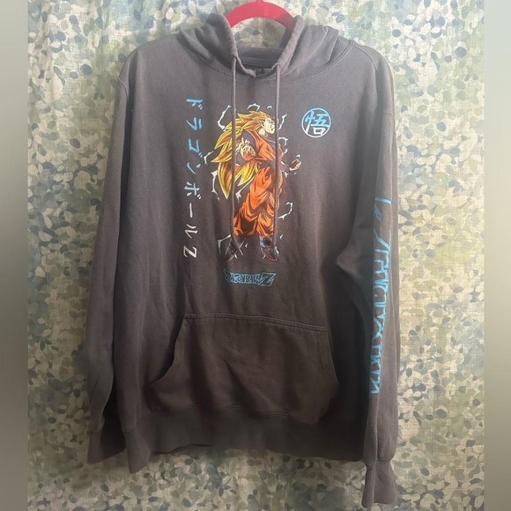 Dragon Ball Z Super Saiyan Goku Hoodie XL